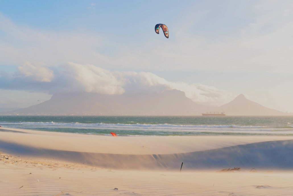 Cape Town Beaches Guide - Kitesurfing