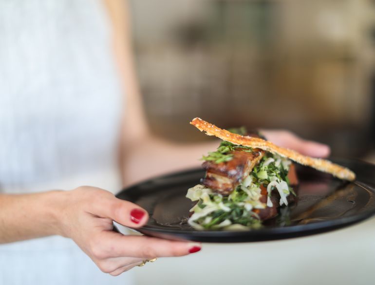 Sunday food specials in Cape Town - The Peach Tree Restaurant - Cullinan Hotel